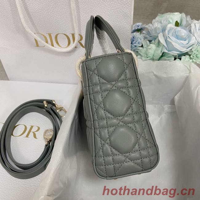 MINI LADY DIOR BAG Lambskin M0566OW gray&gold