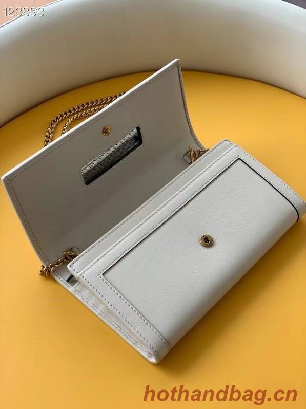 Gucci Diana chain wallet with bamboo 658243 white