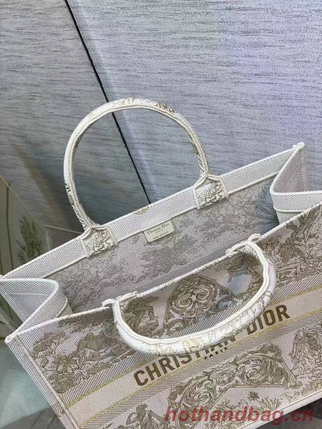 DIOR BOOK TOTE Embroidery C1286-7 cream