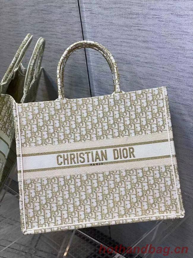 DIOR BOOK TOTE Embroidery C1286-9 cream