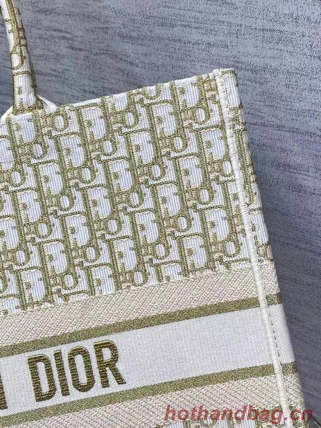 DIOR BOOK TOTE Embroidery C1286-9 cream