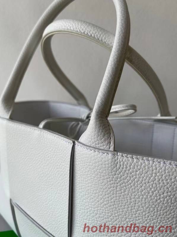 Bottega Veneta ARCO TOTE 652867 WHITE