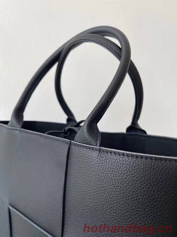 Bottega Veneta ARCO TOTE Small intrecciato grained leather tote bag 652867 black