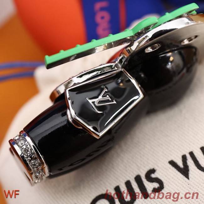 Louis Vuitton CHARM AND KEY HOLDER M00365