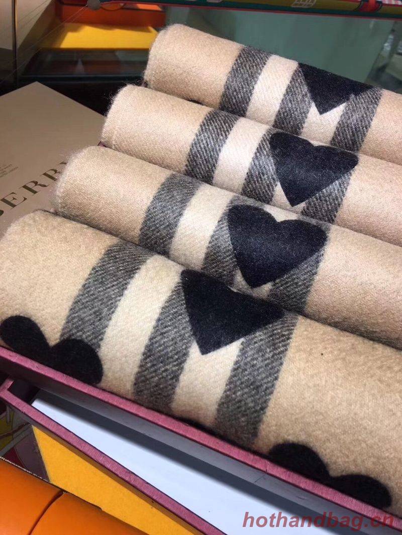 Burberry Scarf B00259