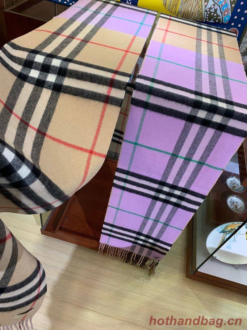 Burberry Scarf B00260