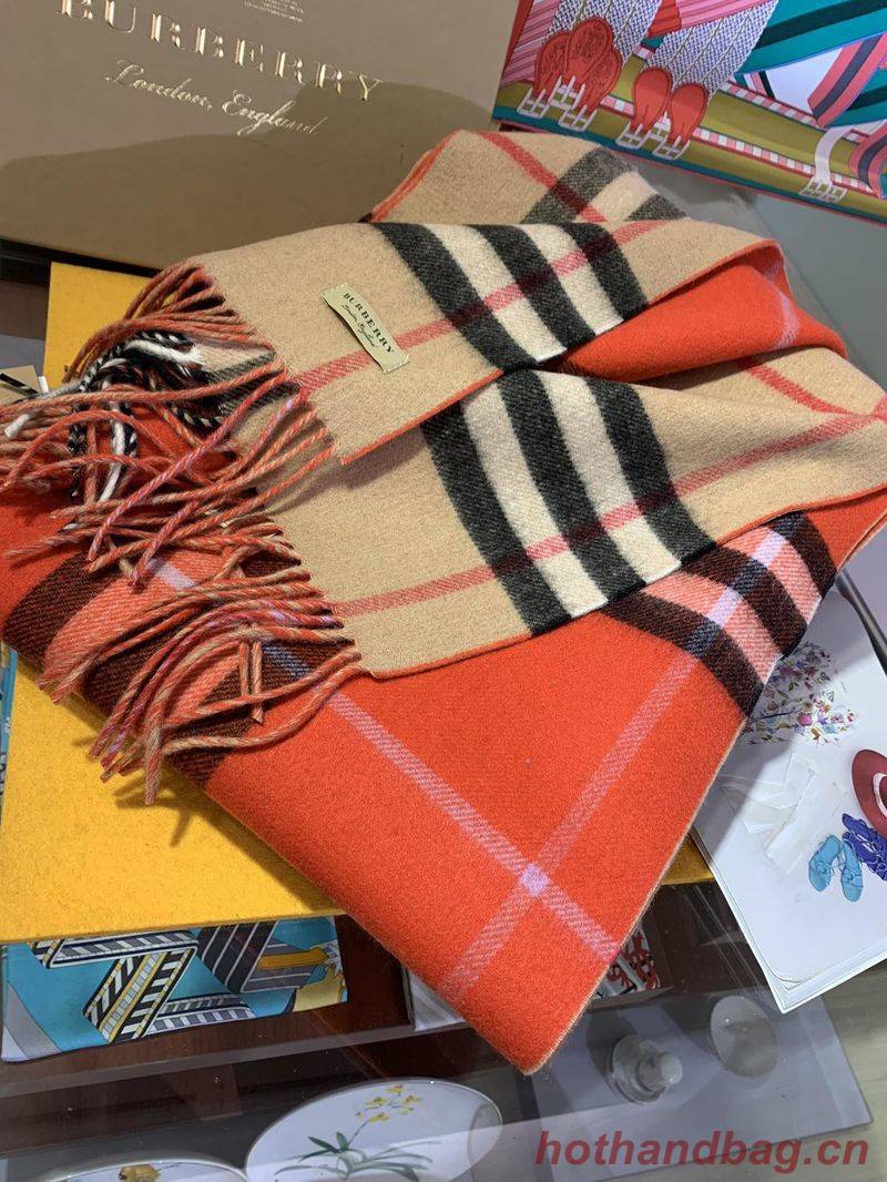 Burberry Scarf B00261