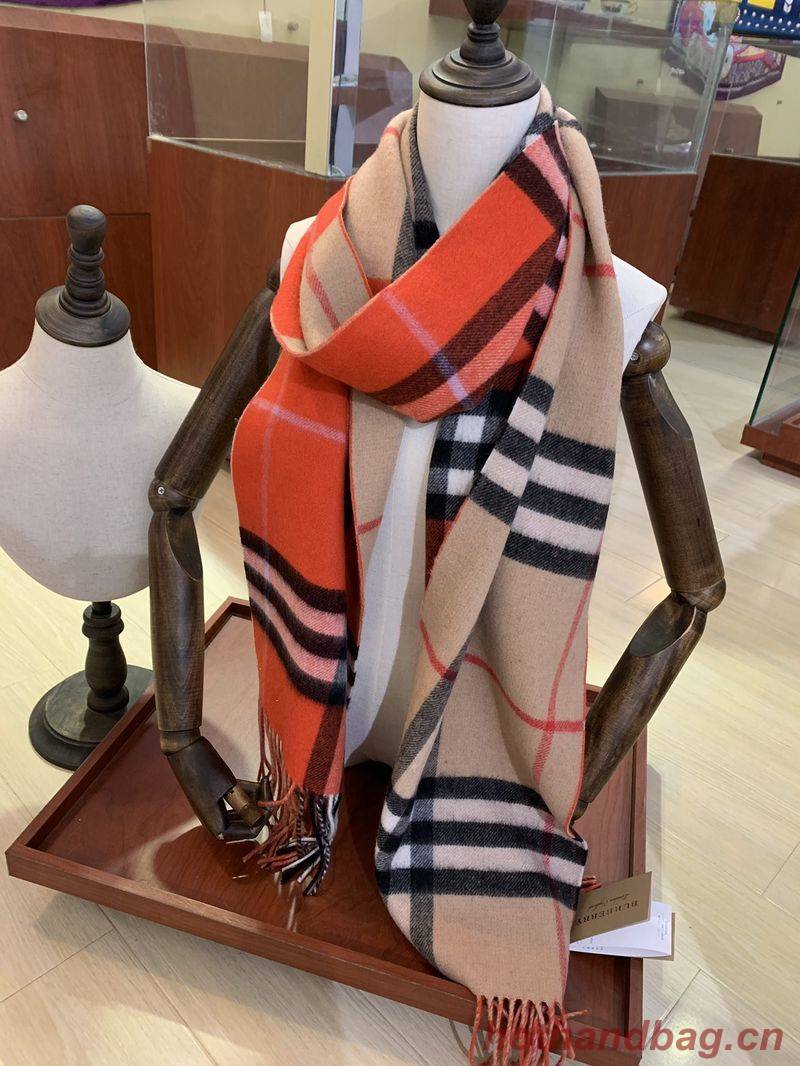 Burberry Scarf B00261