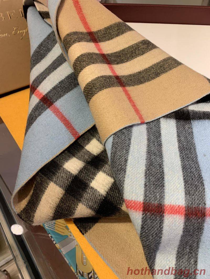 Burberry Scarf B00262