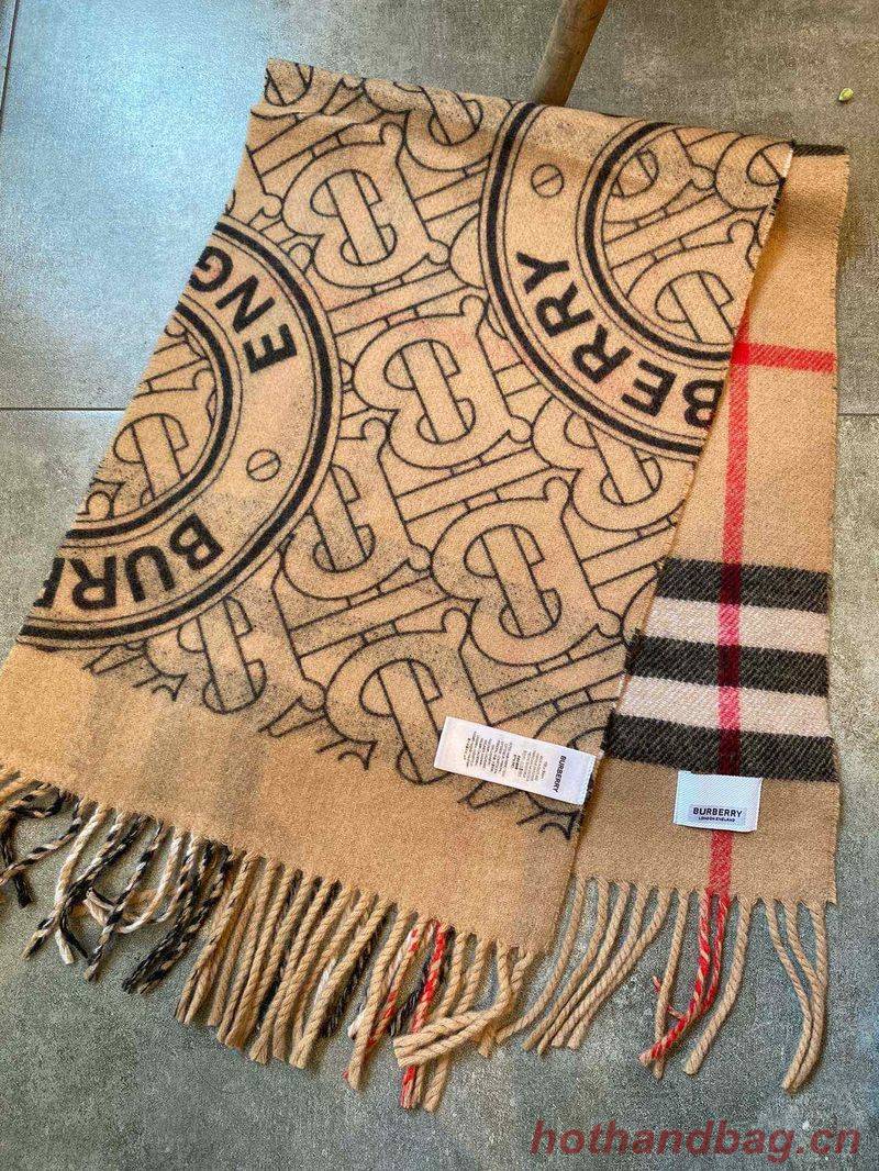 Burberry Scarf B00264