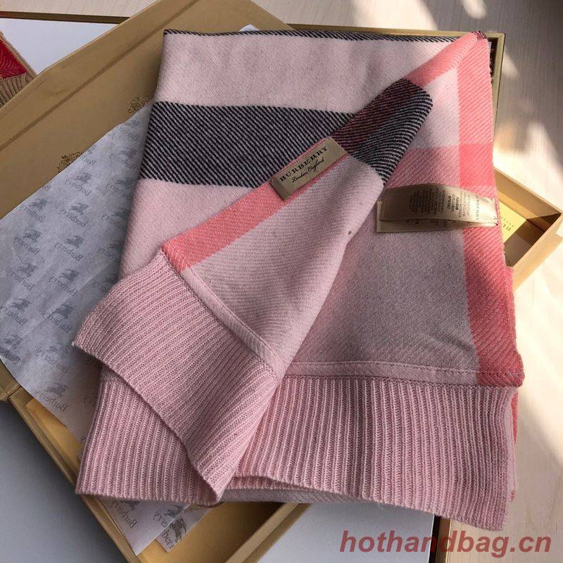 Burberry Scarf B00279