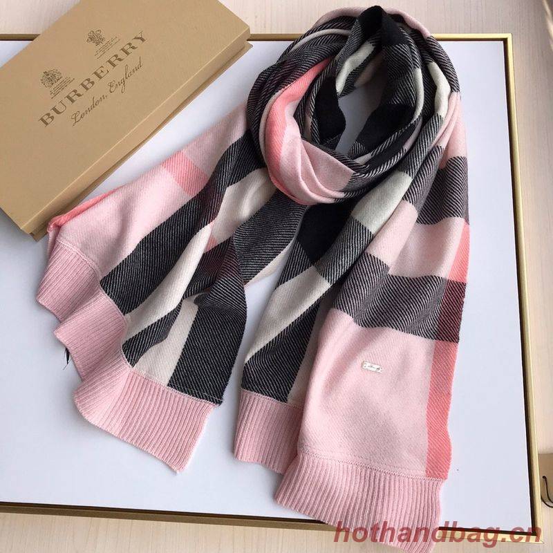 Burberry Scarf B00279