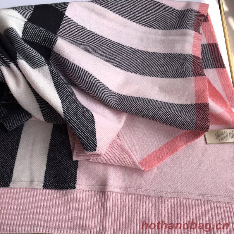 Burberry Scarf B00279