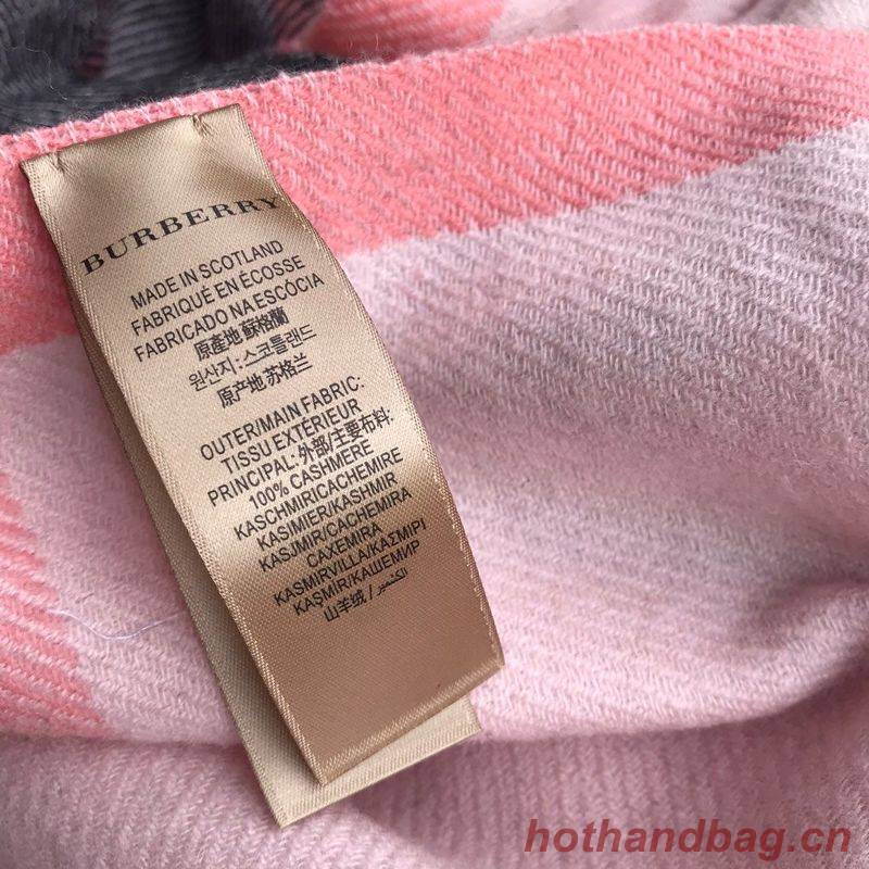 Burberry Scarf B00279