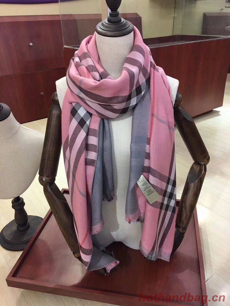 Burberry Scarf B00282