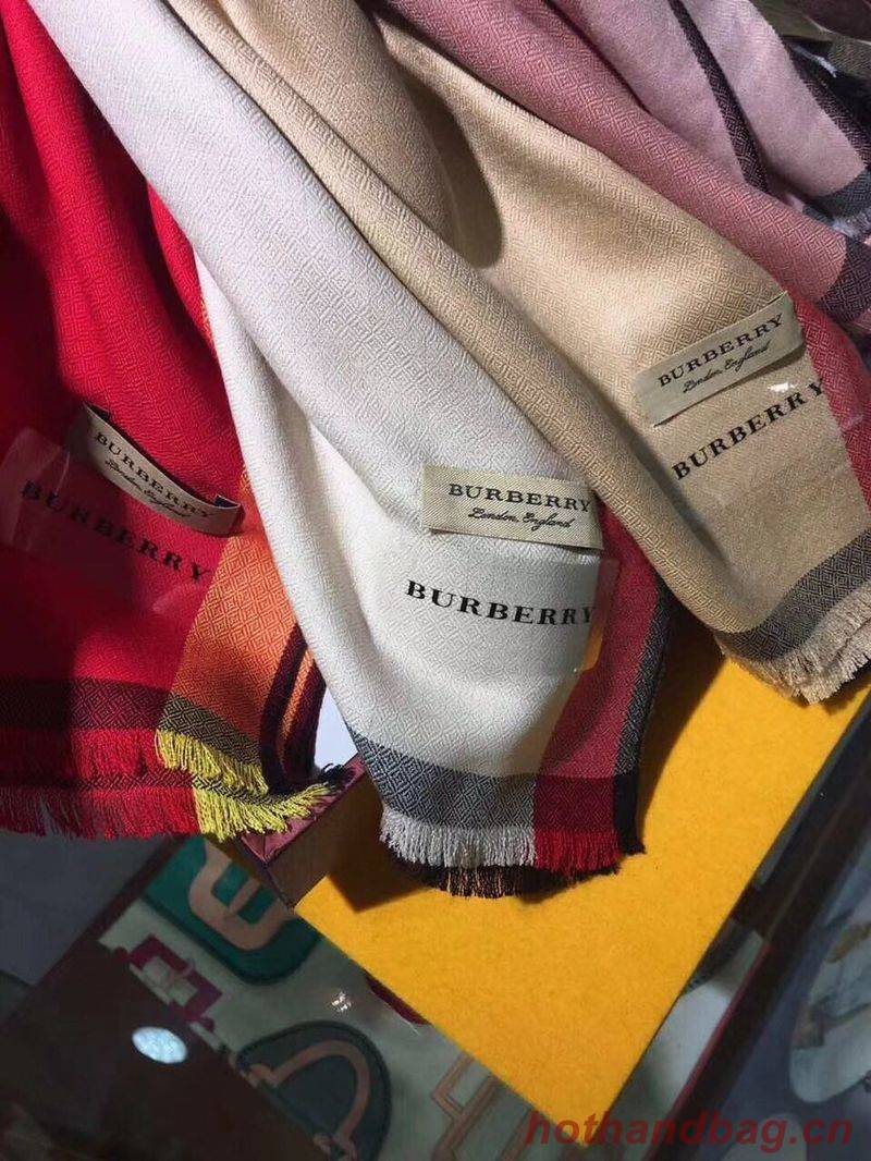 Burberry Scarf B00283