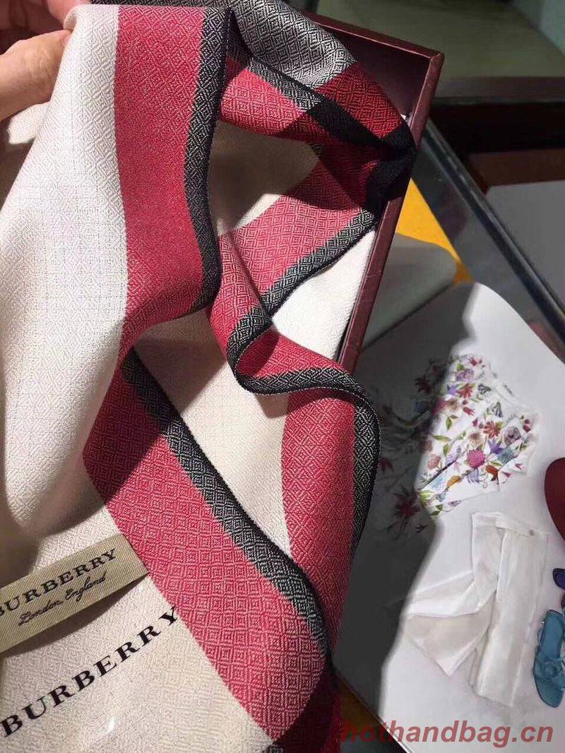 Burberry Scarf B00284