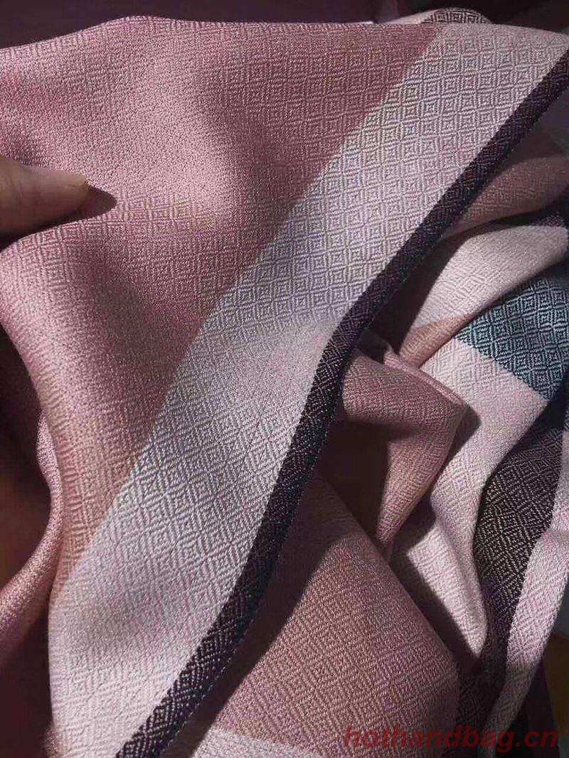 Burberry Scarf B00286