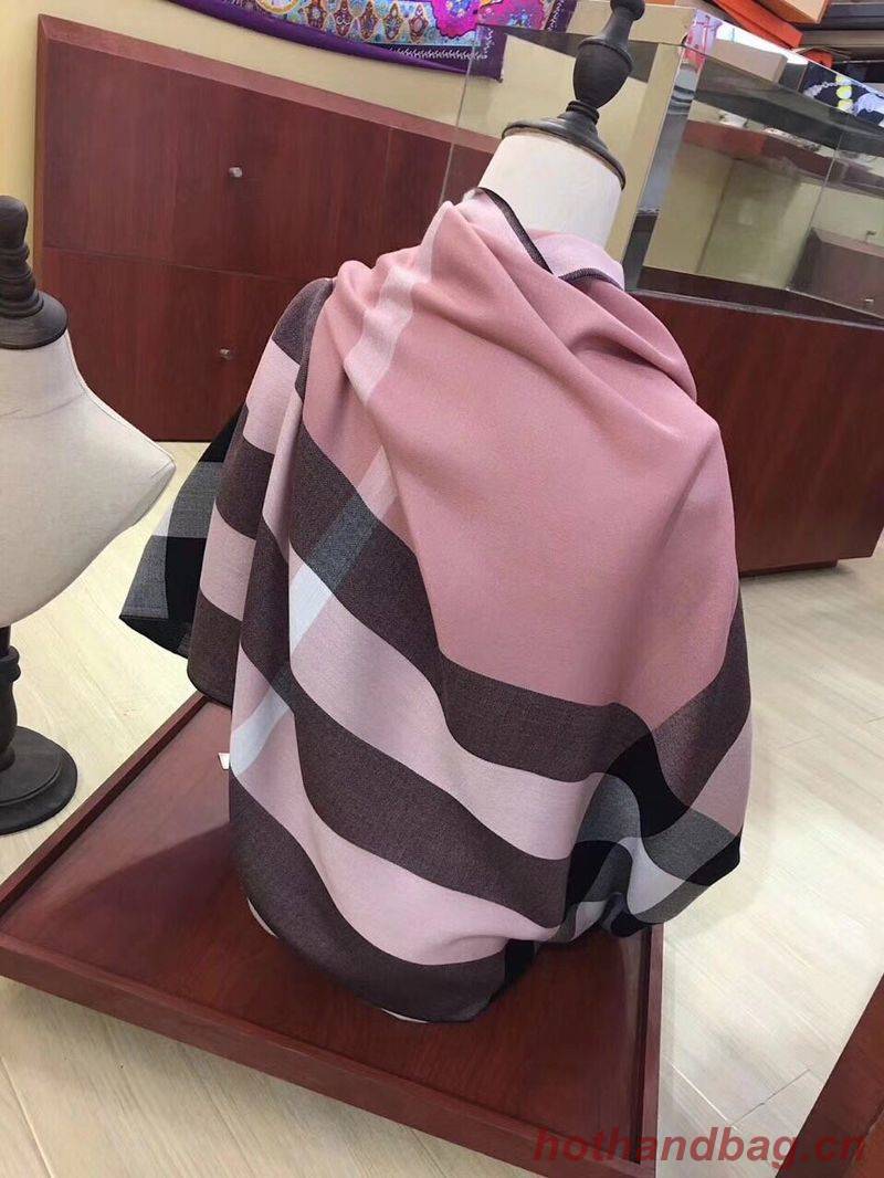 Burberry Scarf B00286