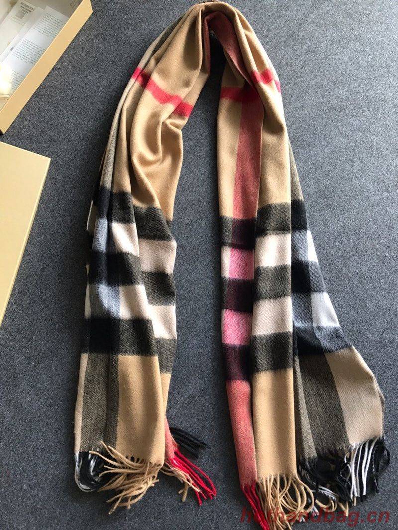 Burberry Scarf B00287