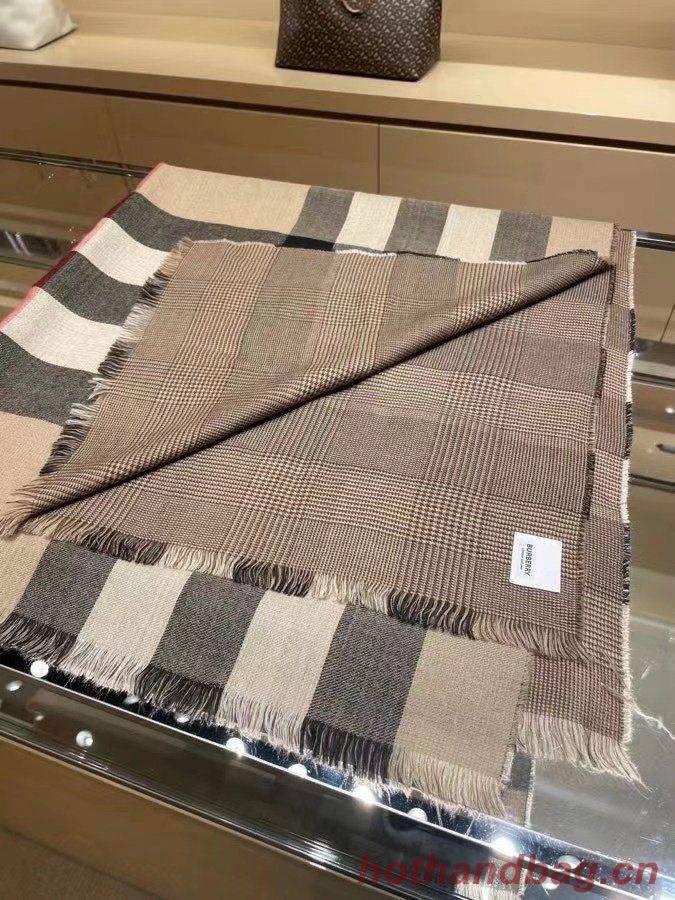 Burberry Scarf B00288