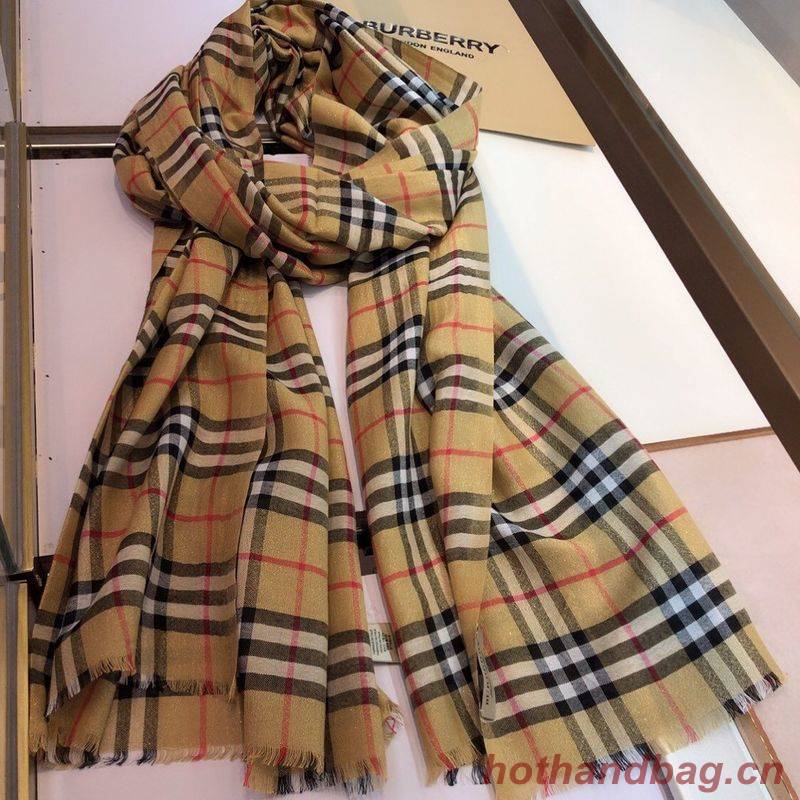 Burberry Scarf B00290