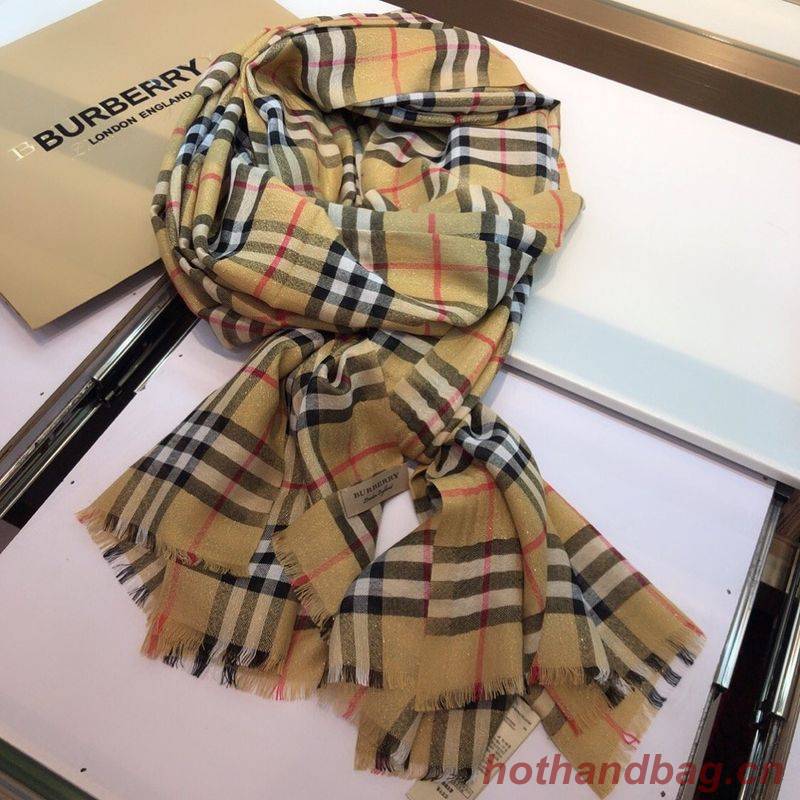 Burberry Scarf B00290