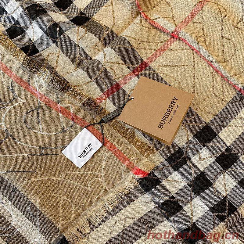 Burberry Scarf B00291