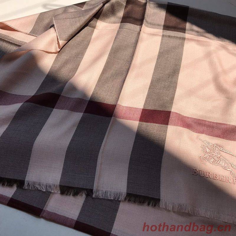 Burberry Scarf B00292