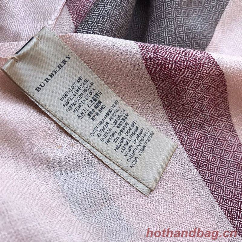 Burberry Scarf B00292