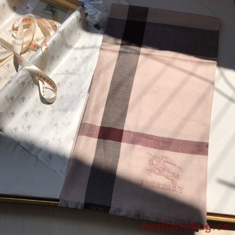 Burberry Scarf B00292