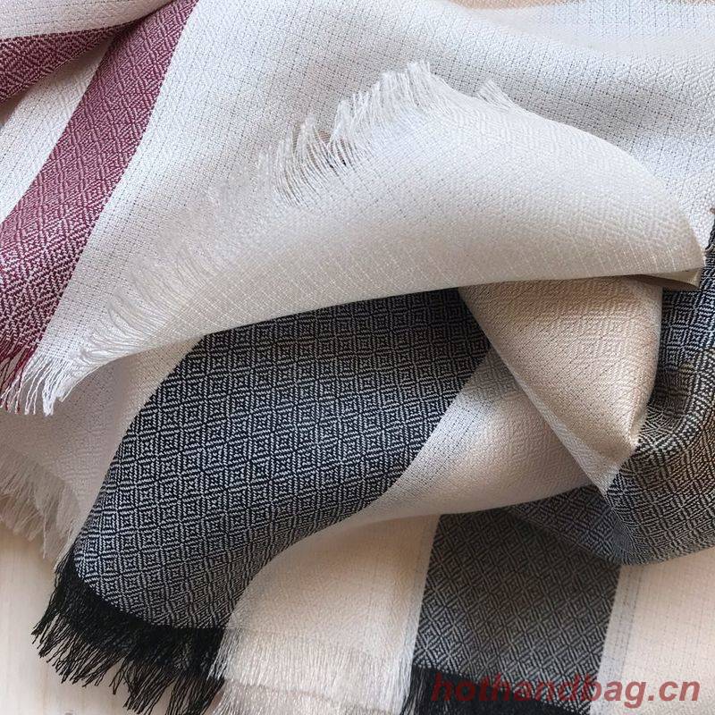 Burberry Scarf B00293