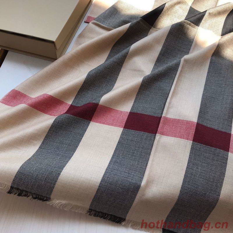 Burberry Scarf B00294