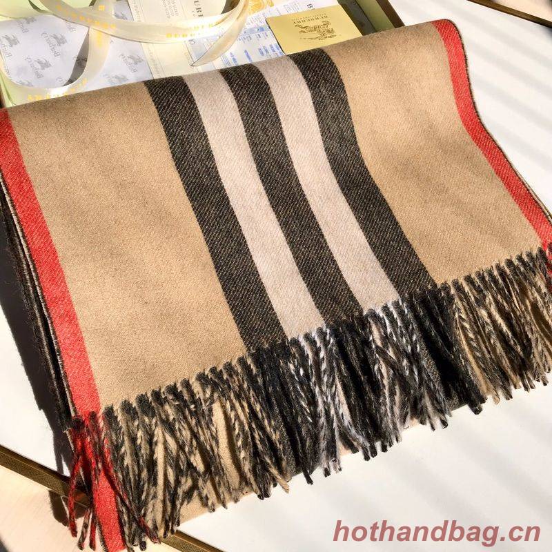 Burberry Scarf B00317