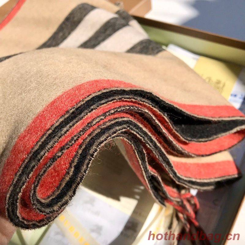 Burberry Scarf B00317