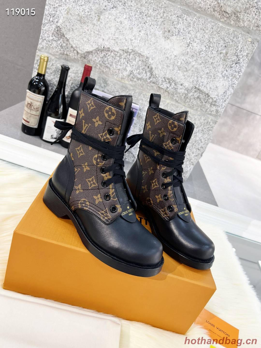 Louis Vuitton WONDERLAND FLAT RANGER LV1156DS-5