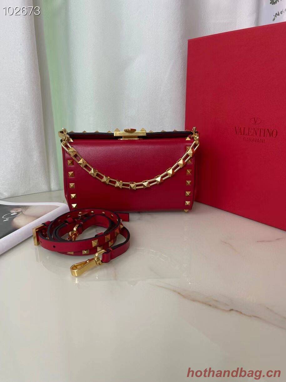 VALENTINO GARAVANI Rockstud Alcove Grain calf shoulder bag V0189 red