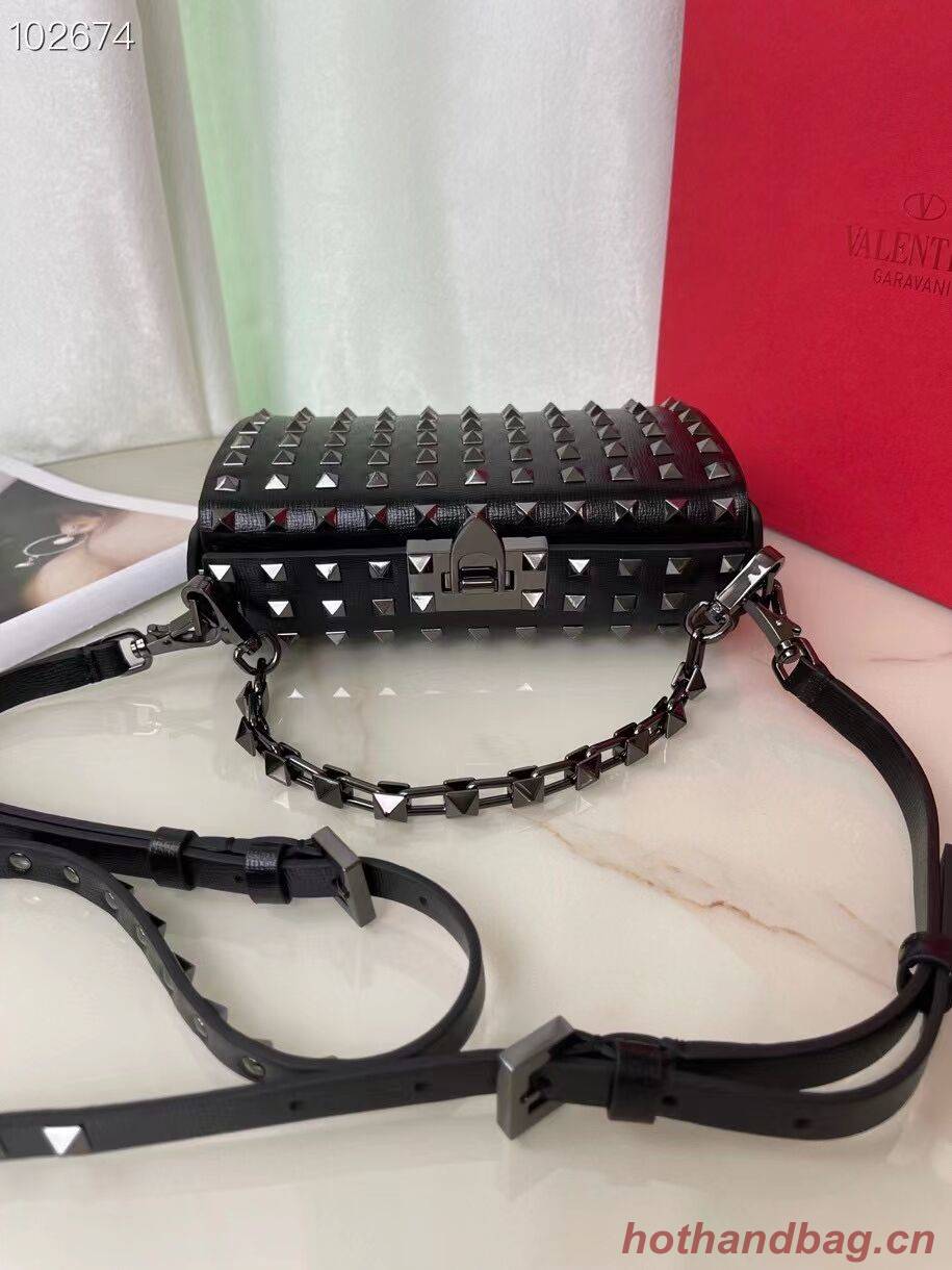 VALENTINO GARAVANI Rockstud Alcove Grain calf shoulder bag AV0189 black