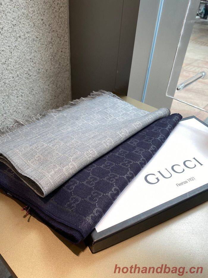 Gucci Scarf G00121