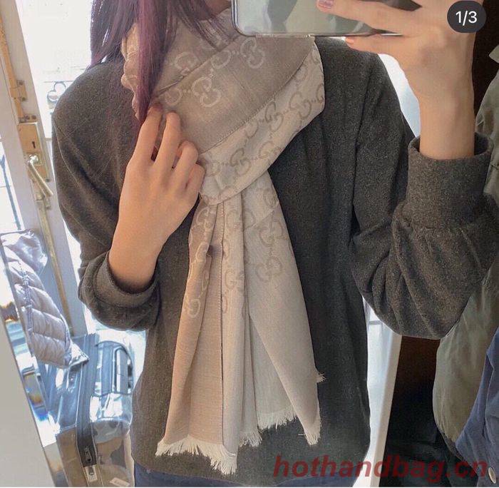 Gucci Scarf G00127