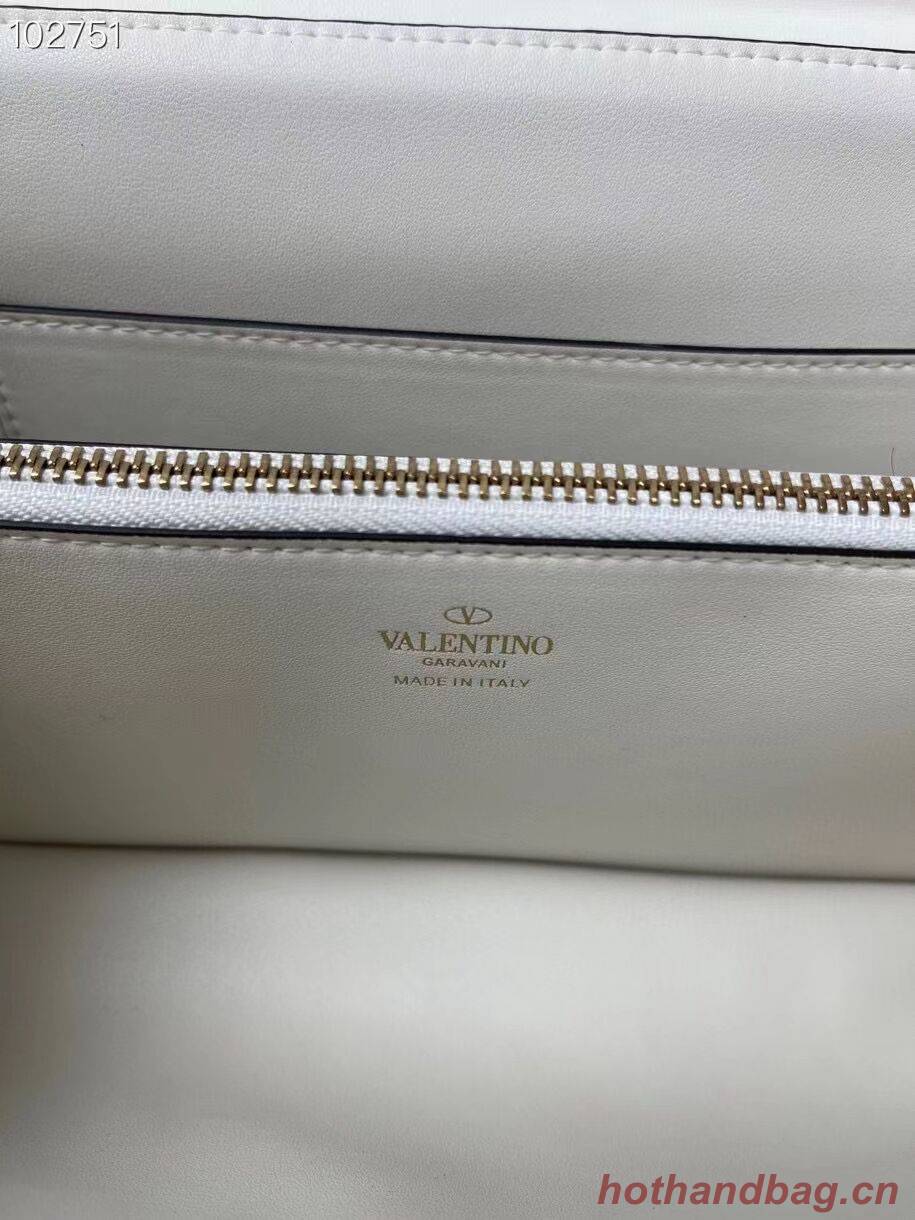 VALENTINO GARAVANI Stud Sign nappa Shoulder Bag NL098 white