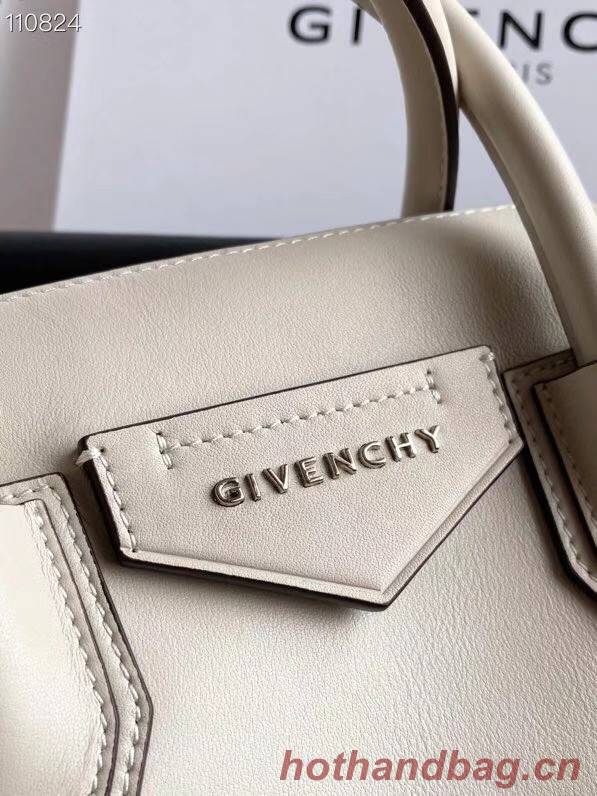 GIVENCHY Original Leather Shoulder Bag 63188 Off White