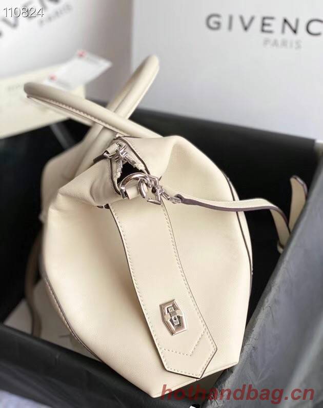 GIVENCHY Original Leather Shoulder Bag 63188 Off White