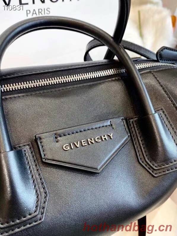 GIVENCHY Original Leather Shoulder Bag 63188 black