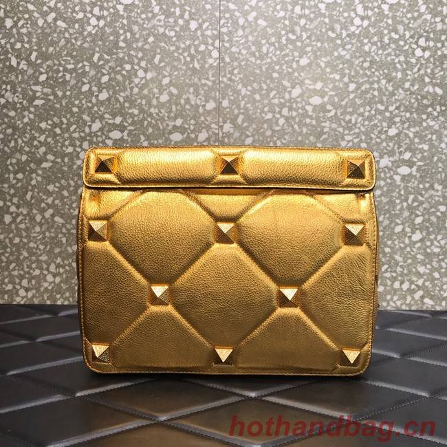 VALENTINO GARAVANI Grained Calfskin Shoulder Bag 2B0I60 gold