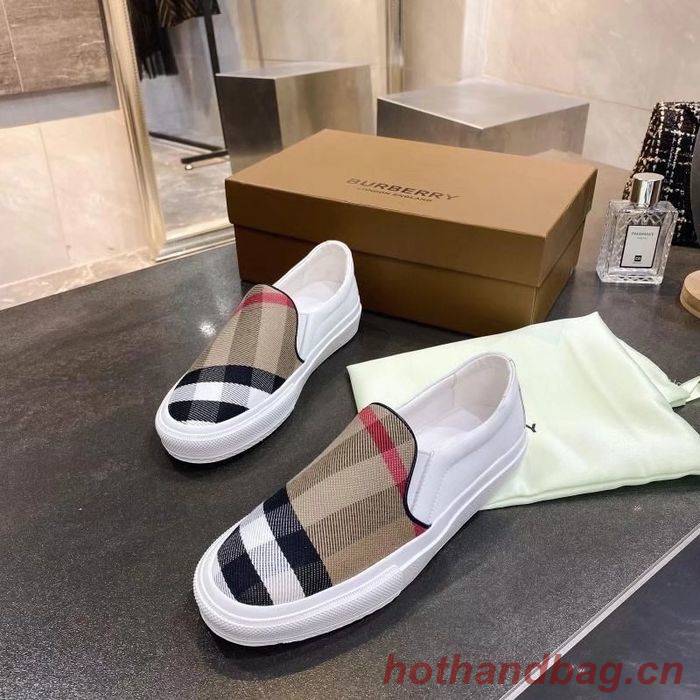 Burberry shoes BU00019