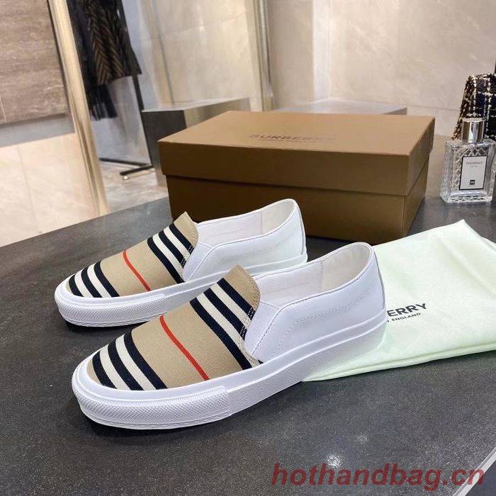 Burberry shoes BU00019