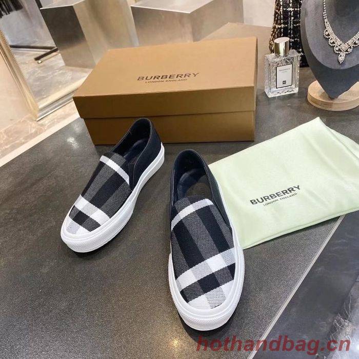 Burberry shoes BU00020