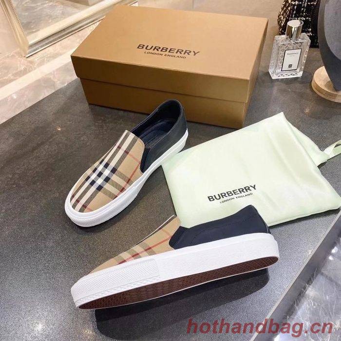 Burberry shoes BU00021