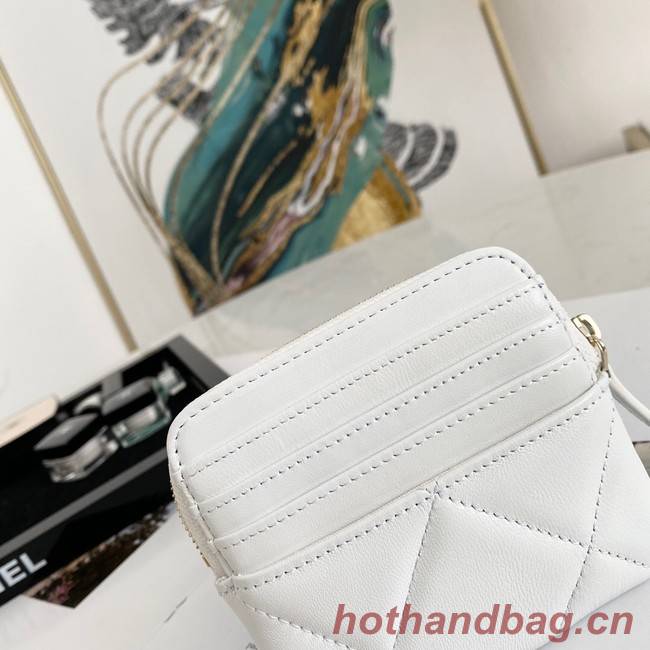 Chanel 19 Zip Card bag 82086 white